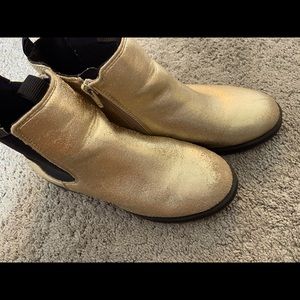 Kids gold boots. Gently worn